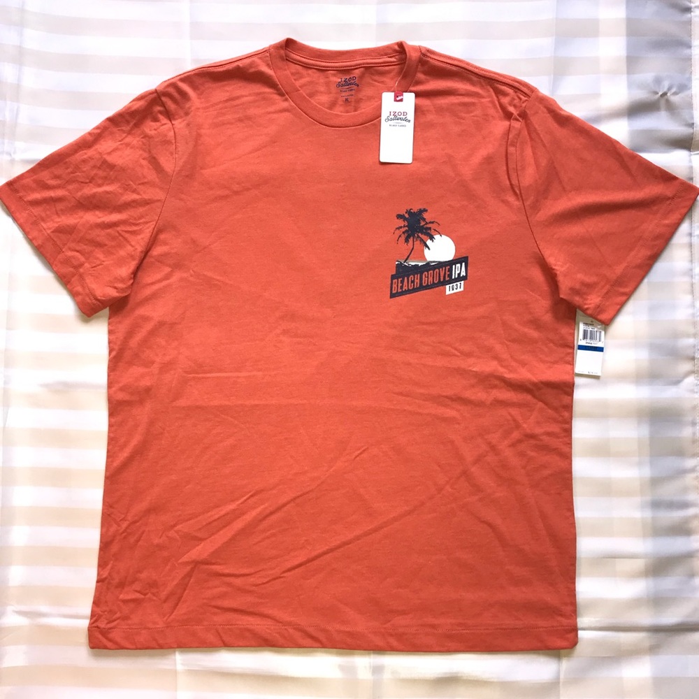 IZOD Graphic T-shirt